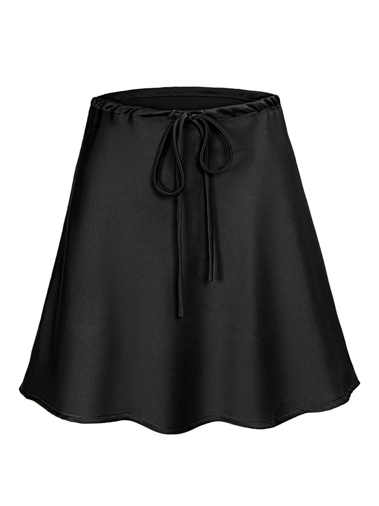 Satynowa spódnica mini z wiązaniem