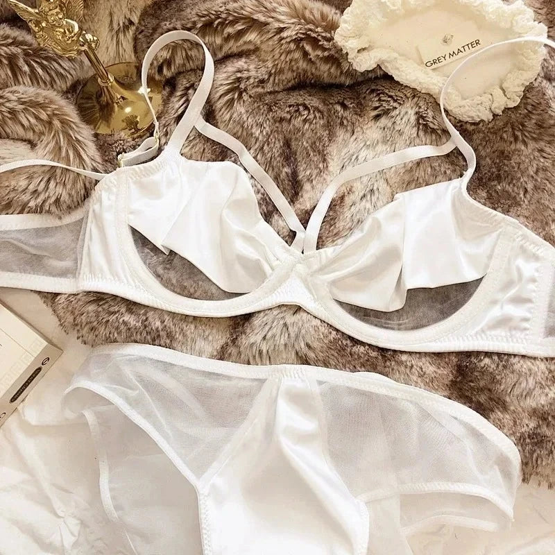 Regulowany satynowy komplet bielizny