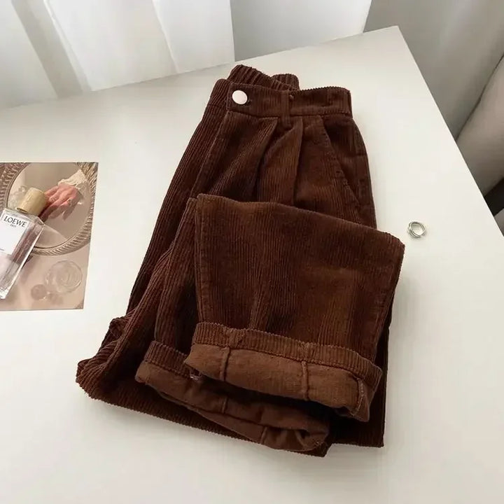 Sztruksowe spodnie typu baggy