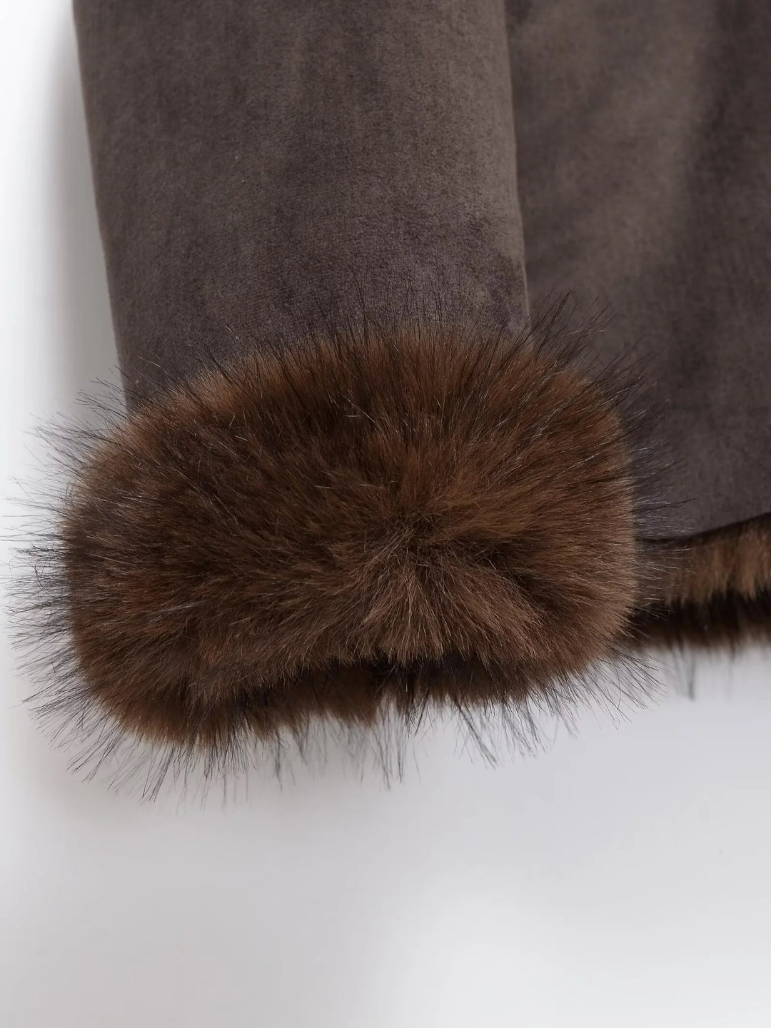 Damska zimowa kurtka z futerkiem