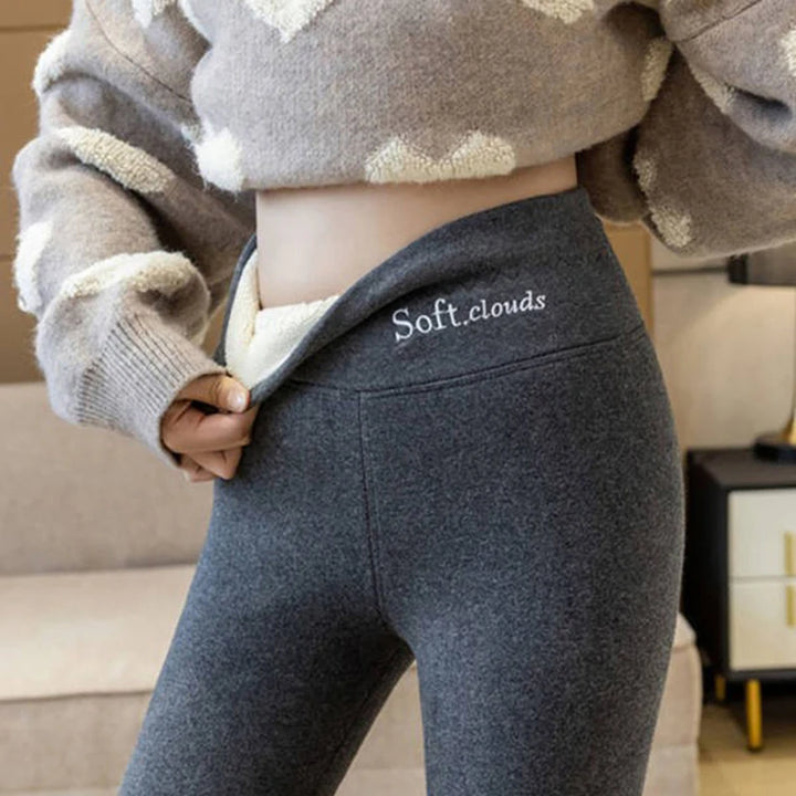 Domowe legginsy damskie z futerkiem