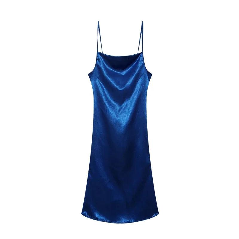 Satynowa sukienka maxi