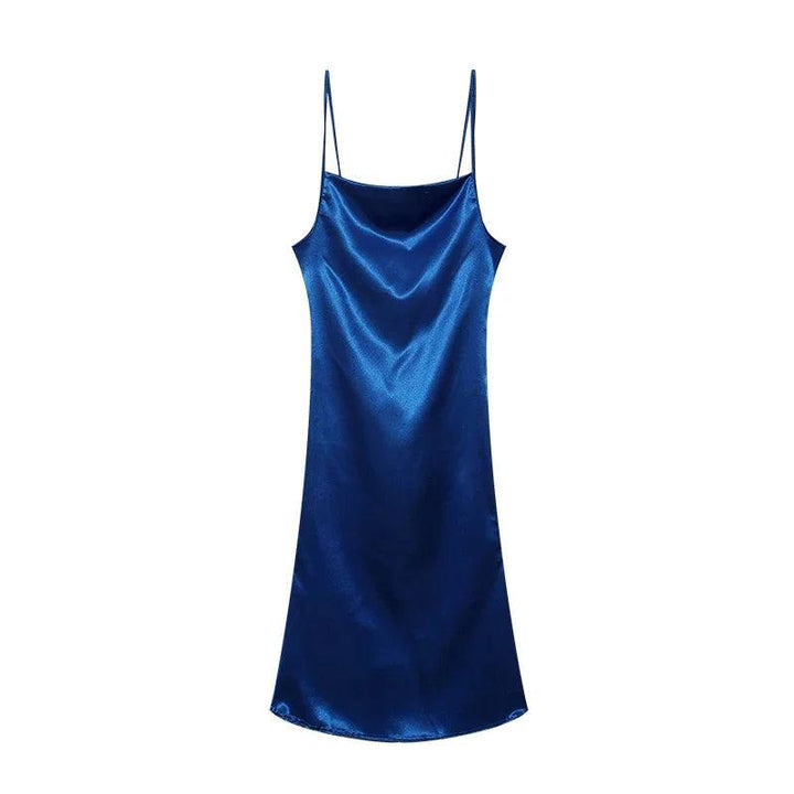 Satynowa sukienka maxi